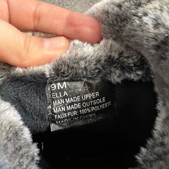 Tote’s Snow Boots - Picture 3 of 9